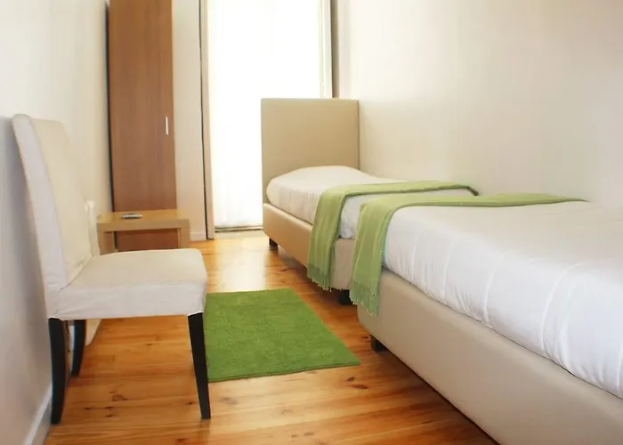 Dear By Hosty 波尔图