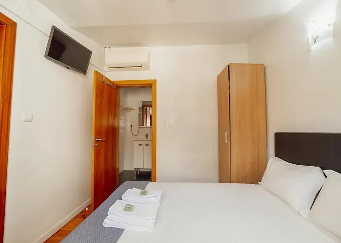 Guest house Dear By Hosty 3*