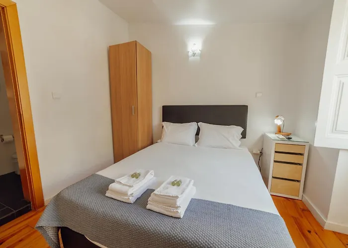 Dear By Hosty Guest house