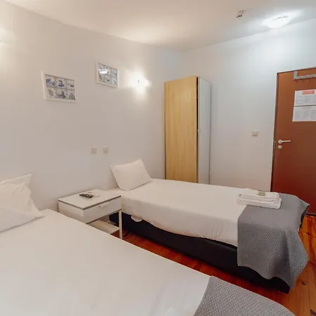 Dear By Hosty 波尔图