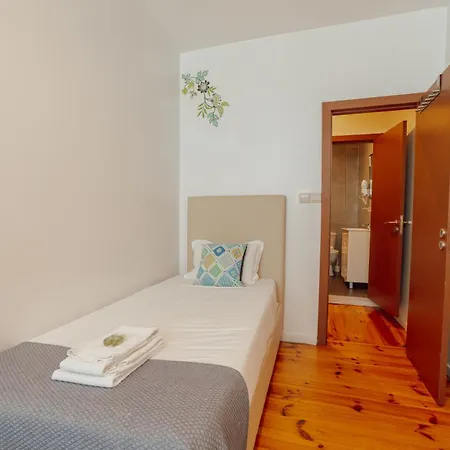 招待所 Dear By Hosty