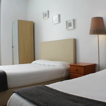 Dear By Hosty 招待所