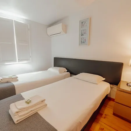 Dear By Hosty Gasthuis