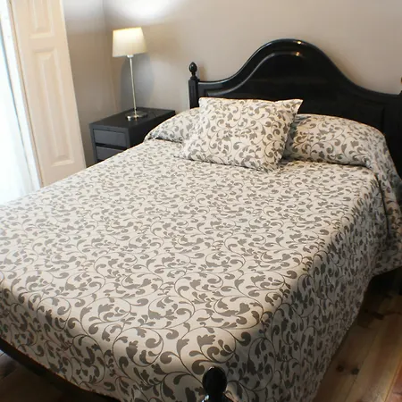 Dear By Hosty Gasthuis